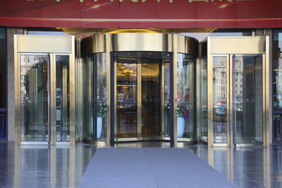 豪華商場大門 現(xiàn)代商業(yè)美學的入口藝術