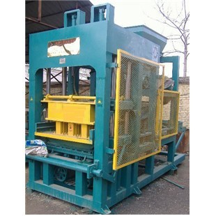 選擇4-15小型免燒磚機(jī)：中型磚廠的明智之選